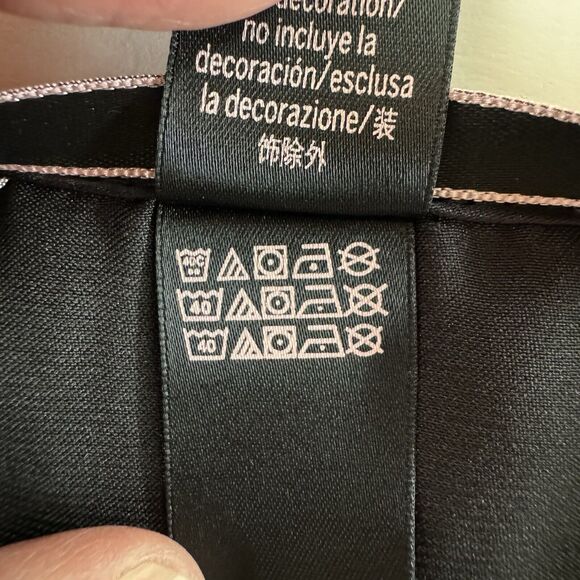 Victoria’s Secret One Size Black Silky Robe Flowy Silky Tie Top Coverup Love - Picture 10 of 13